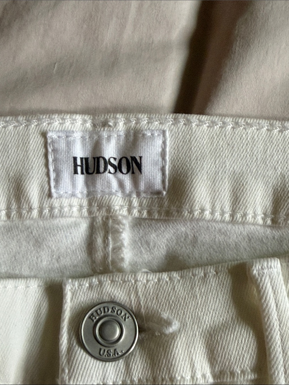Hudson - Picture 2 of 7